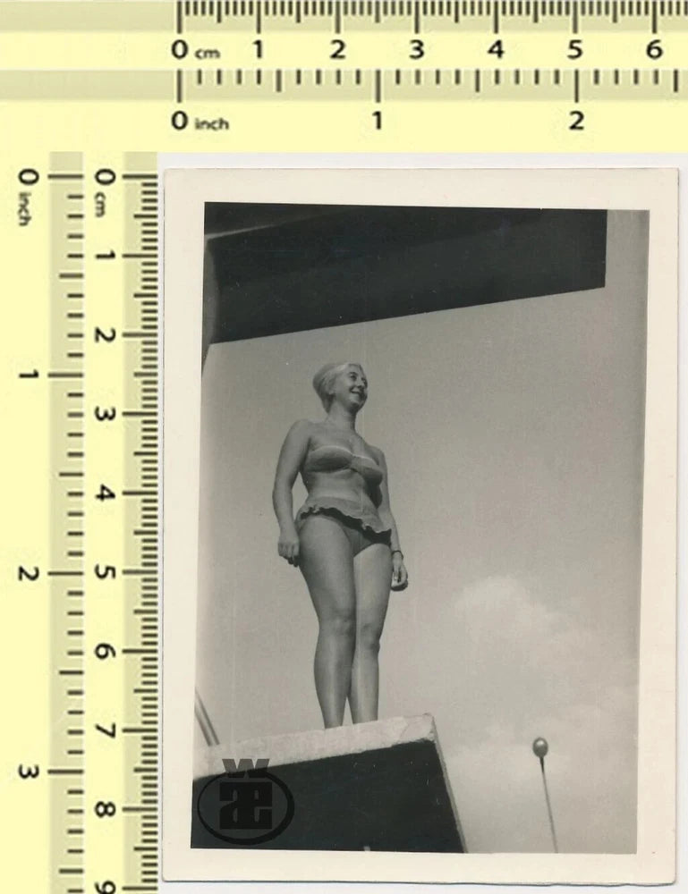 50s Vintage Photo Woman Swimsuit Diving Board Pin-Up Bathing Beauty Snapshot 212 Model