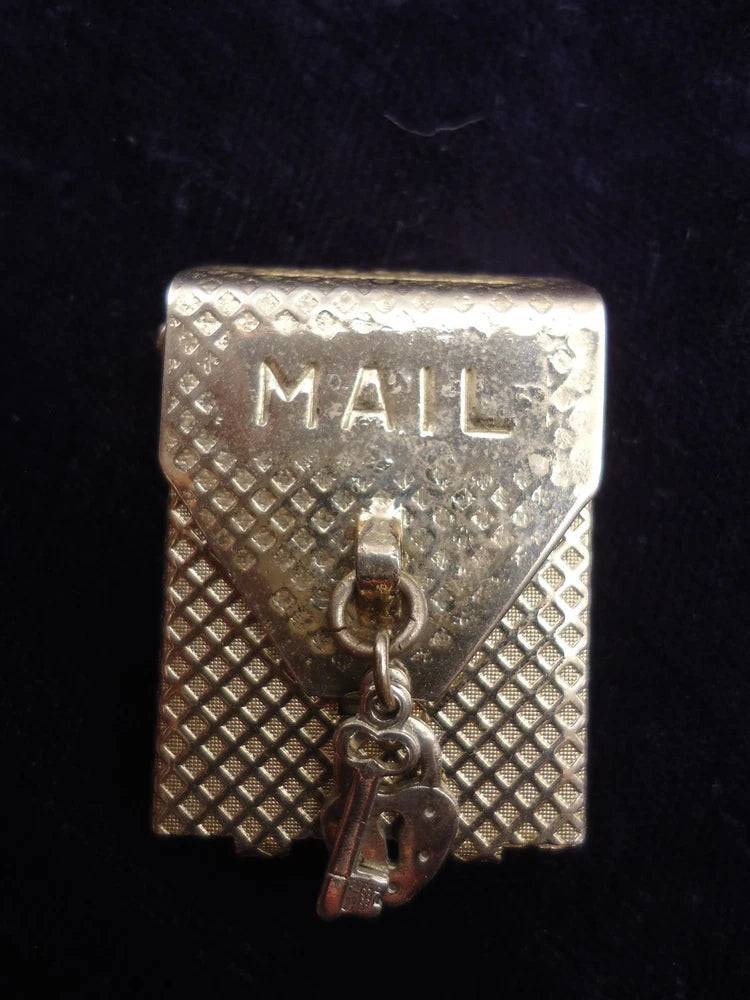 Vintage Secret Letter Mailbox  Charm Pendant w/ 5 letters address cards Charms