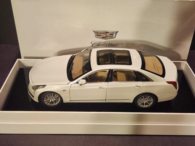 2016-2018 Cadillac CT6 1/18 Scale Promo Diecast Model - Crystal White Met. Mint! Model