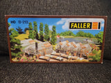 Faller #B-213 HO 1:87 'Small Market Garden' Kit - Boxed Model