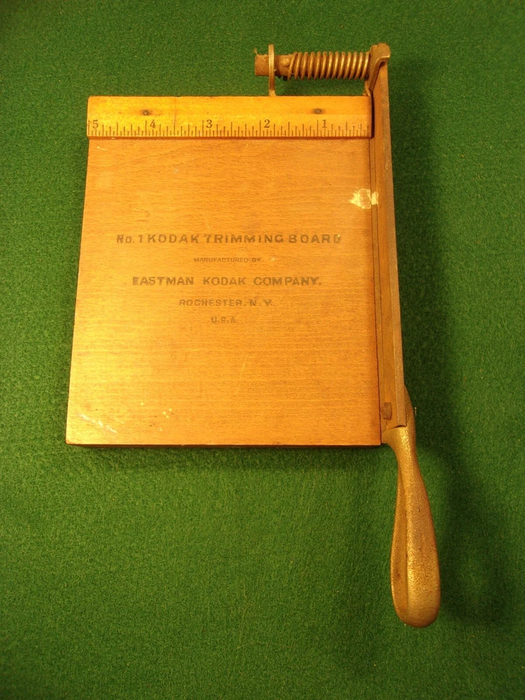 RARE LITTLE OLD VINTAGE ANTIQUE PHOTO CUTTING BOARD:  No. 1 KODAK TRIMMING BOARD Model