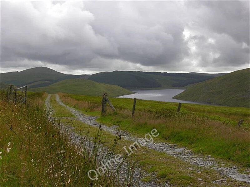 Photo 6x4 Gate on Bryn y Beddau On the water-board track to Llyn Llygad R c2009 Model