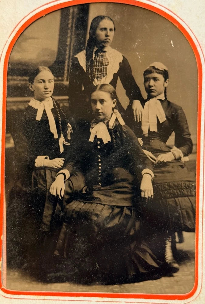 ANTIQUE TINTYPE PHOTOGRAPH YOUNG NATIVE AMERICAN WOMAN IN BOARDING SCHOOL ??? Model