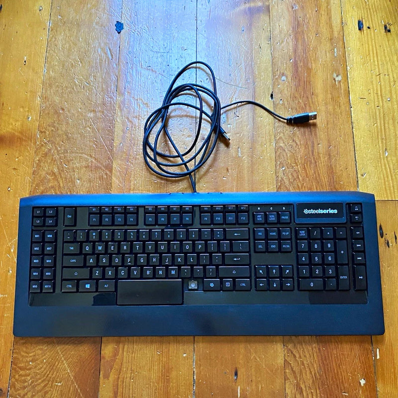 SteelSeries Apex Gaming keyboard 64145 wired keyboard Backlit Missing Keycap Model