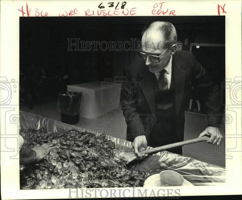 1986 Press Photo School Board Superintendent Ben C. DeSpain at at Banquet Model