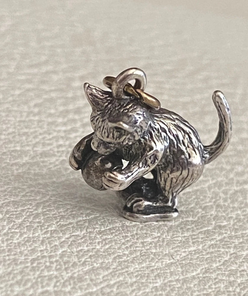 Vintage Sterling Silver Charm Kitten Cat Playing With Ball Of Yarn Charms