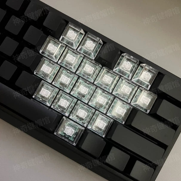 21-Key PC Heart-Shaped Transparent, Light-Transmitting Keycaps (No Characters) Model