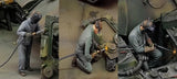 1/35 WWII German Tank Repair Crew Welder Mechanic Resin Figure Model Kit Model