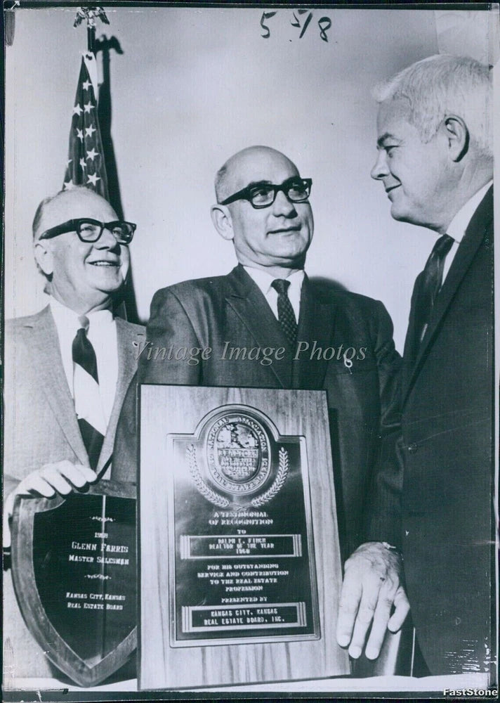 1968 Vernon Denton Pres Kc Ks Real Estate Board Annual Dinner Business Photo 6x8 Model
