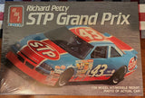 RICHARD PETTY STP GRAND PRIX AMT/ERTL 1:25 MODEL KIT #6728 MONOGRAM NEW SEALED Model