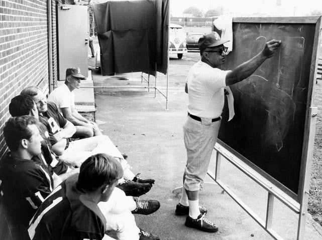 VINCE LOMBARDI 8X10 PHOTO WASHINGTON REDSKINS PICTURE NFL FOOTBALL CHALK BOARD Model