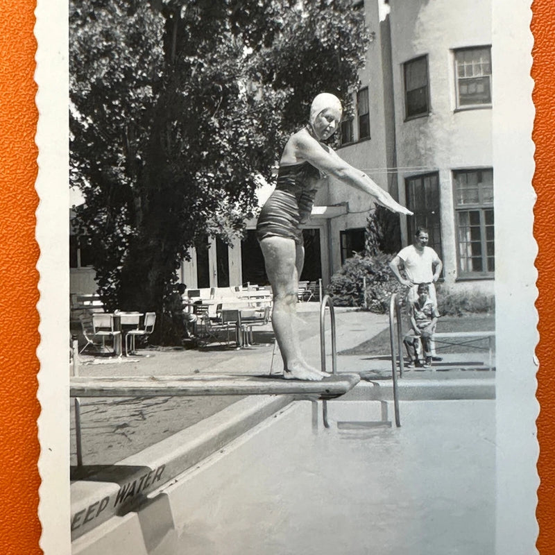 Barefoot Woman on Diving Board VINTAGE PHOTO ORIGINAL PHOTOGRAPH swimming cap Model