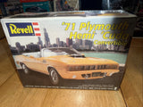 Revell 1971 Plymouth Hemi 'Cuda Convertable Model Kit 1/24 Factory Sealed Model
