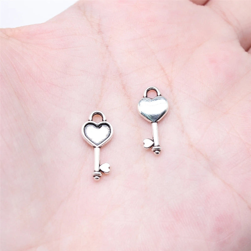 50pcs 16x7mm Tibetan Silver Alloy Charm Heart Key Pendant for DIY Jewelry EF5226 Charms