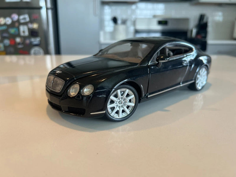 Minichamps - Bentley Continental GT - 1:18 diecast scale model - Black Model