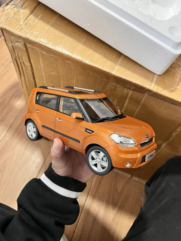 1:18 Scale 2010~2013 Kia Soul Ignition Orange Diecast Model Car (FLAW 5) Model