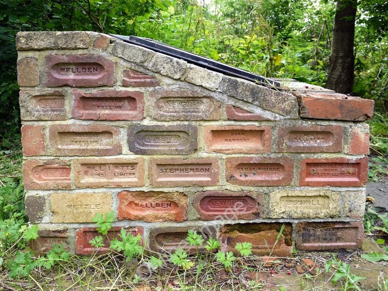 Photo 6x4 Brick plinth for notice board, Walbottle Community Orchard Ryto c2010 Model