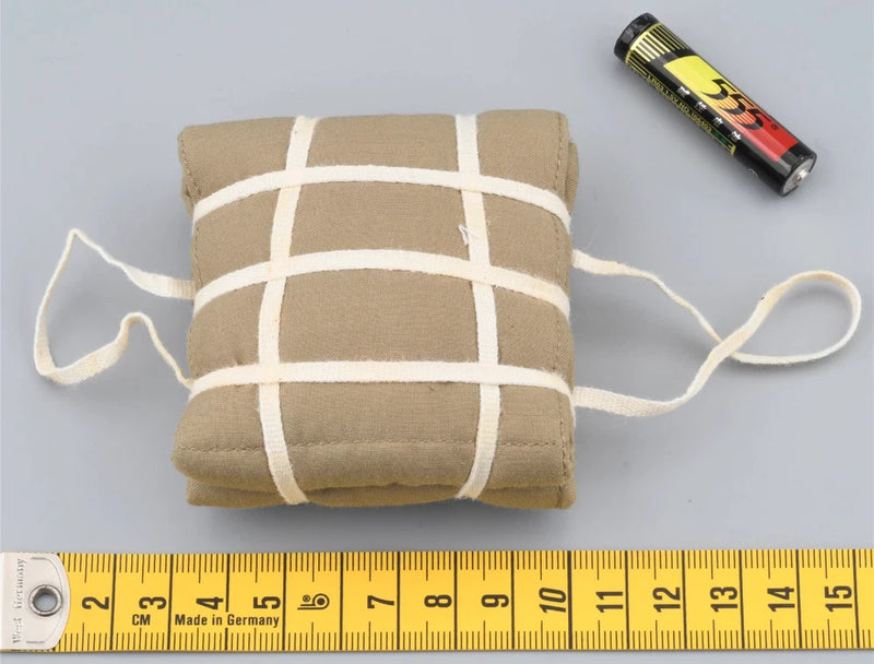 VERYCOOL VCF-2056 1/6 Soldier Chinese Volunteer Army Cotton-padded Quilt Model Model