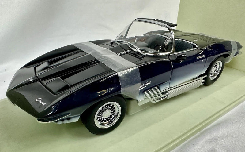 NIB UT Pauls Model Art 1:18 1969 Chevrolet Corvette MAKO SHARK SHOW CAR BLUE Model