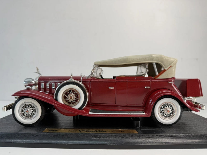 Anson 1932 Cadillac Sport Phaeton Red & Cream 1/18 Scale Diecast Model