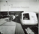 1972 Press Photo Passengers board BART train in the San Francisco area Model