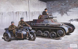 1/35 Assembly model of Type B light tank and KS750 three wheeled motorcycle No.1 Model