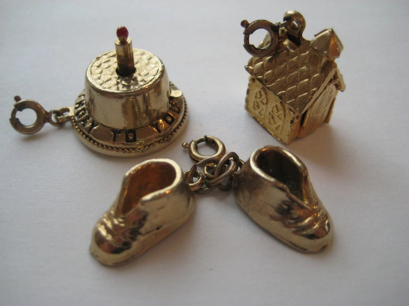 60's VTG High End Gold Tone Metal Charm Lot Movable CHURCH~BIRTHDAY CAKE~BOOTIES Charms