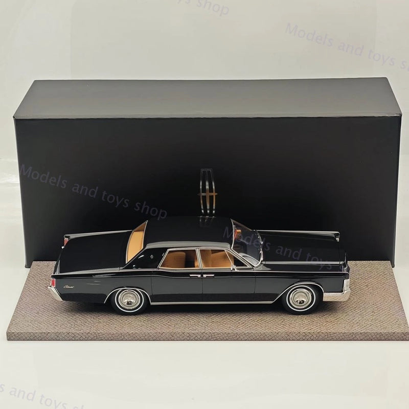 1/18 Lincoln Continental Sedan 1968 Black Resin Model Car Limited Collection New Model