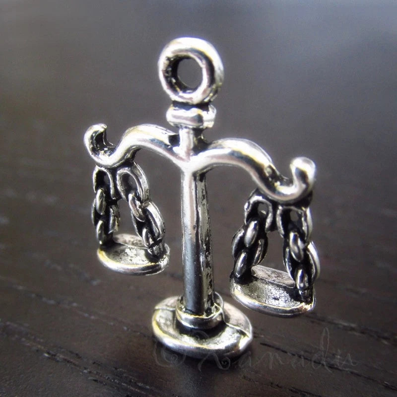 Scales Of Justice 22mm Antiqued Silver Plated Charms C9735 - 10, 20 Or 50PCs Charms