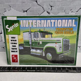 AMT 1/25 International Transtar 4300 Eagle Sprite Plastic Model Kit AMT1394 NEW Model