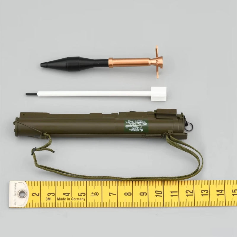 DAMTOYS DAM 78098 78099 1/6 British Army Leader - M72 rocket launcher model Model