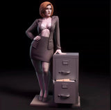 1:18 Casting Resin Model Assembly Kit, GK?? Beautiful Girl, Unpainted (110mm) Model