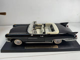Road Legends 1958 Cadillac Eldorado Biarritz Spencer Gifts Exc 1/18 Diecast Model