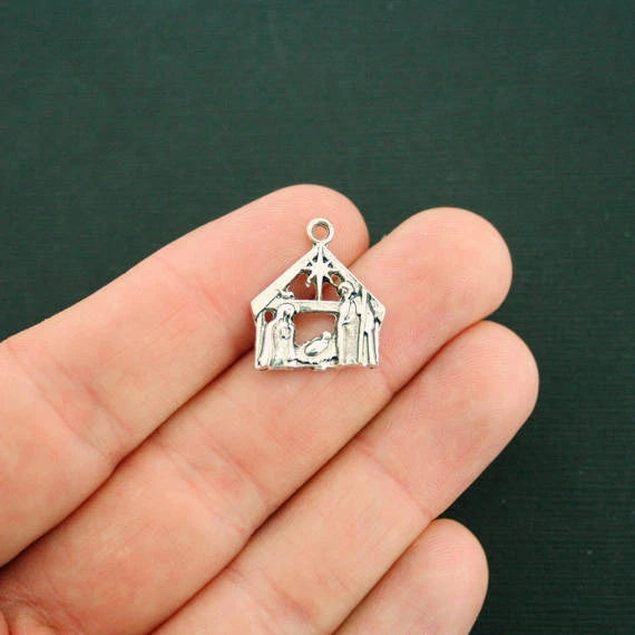 8 Nativity Charms Antique Silver Tone Beautiful Detail - XC054 Charms