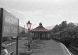 PHOTO  3 CAR SUBURBAN SET AT ARROCHAR AND TARBET STATION AND RUNNING IN BOARD. 1 Model