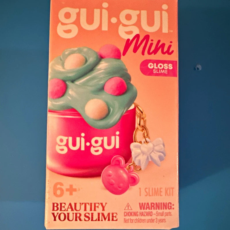 gui??gui Mini Gloss Slime Kit w/ Slime, Booster Sachet, Charms & Clip Model