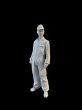 1/20 Scale Modern Mechanic Worker Coveralls Miniature Figure Resin Model Kit Model