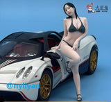 1/18 Miniatures Leaning Car Beauty Scene Props Figures Model For Car Vehicle Model