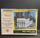 Bachmann PLUS HO Scale 35107 MIKES FEED N SEED STRUCTURE KIT NEW Model