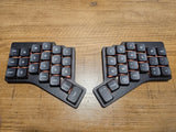 Tomahawk44 Wireless Split Keyboard (Corne & ZSA Voyager Hybrid) Model
