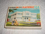Bachmann Plasticville USA  Hospital # 1919 Unbuilt Kit  0-027   NIB Model