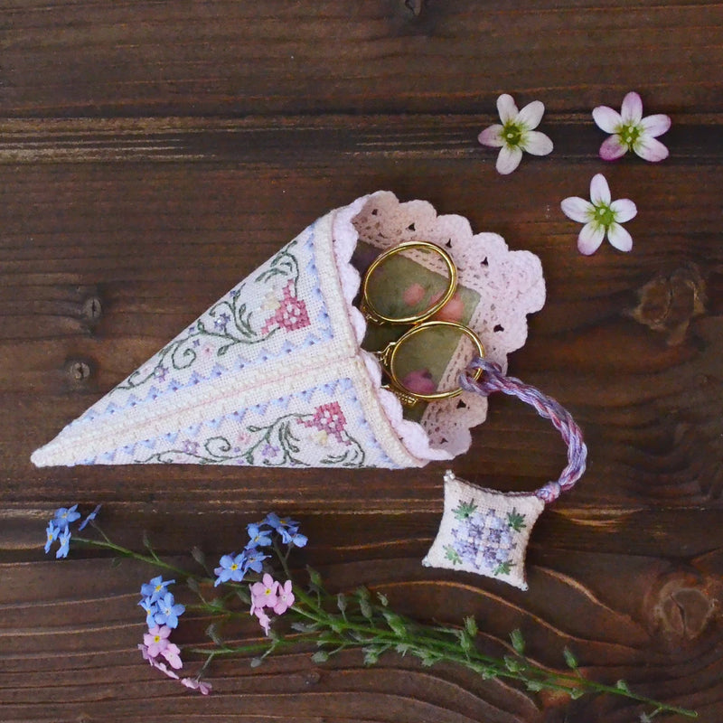 DIY Cross Stitch Embroidery Kit Flower case and charm for scissors Sampler Model