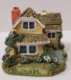 Cuggly Wugglies Collection Figurine English Cottage Miniature House EPL Resin 3" Model
