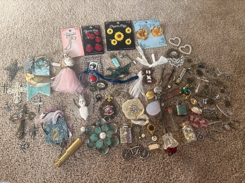 HUGE LOT OF 107 NEW PENDANTS & CHARMS BY ART-I-CAKE, GUILDED AGE, AND MUCH MORE! Charms