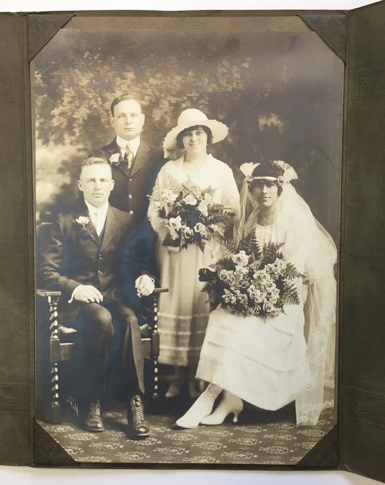 Photo on Board Folder Wedding Portrait Young Couples Ladies & Flowers Men Suits Model