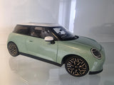 NEW MINI 26' COOPER SE IN OCEAN WAVE GREEN MODEL 1:18 DEALER EDITION 80435B5CFC2 Model