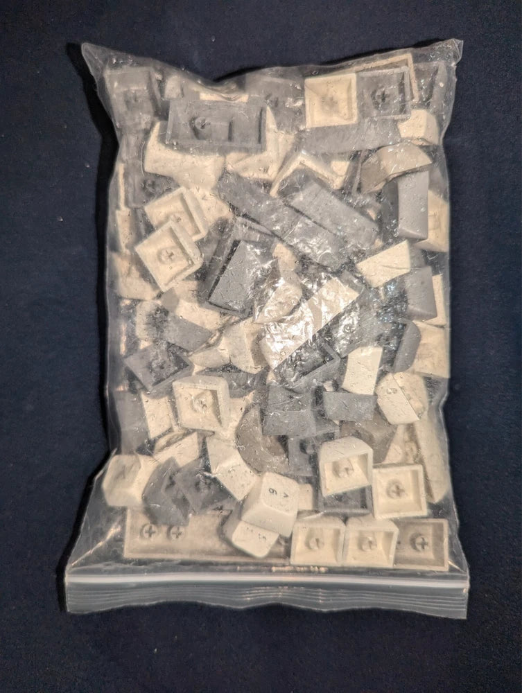 key caps no keyboard only key caps (123 keys) (grey,light grey,beige not broken Model
