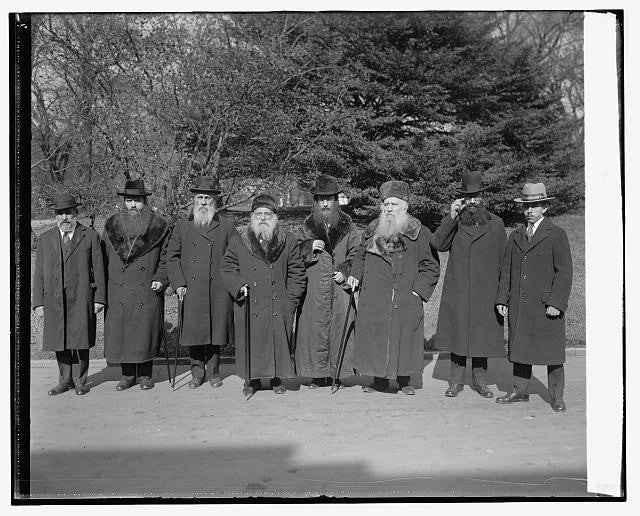 Photo:New York City Rabbinical Board 1925 Rabbis at White House Model