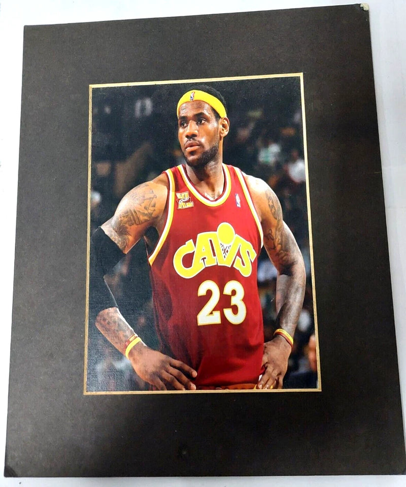 Lebron James Clevland Cavaliers #23 5x7 Picture in 8x10 Board Frame Model