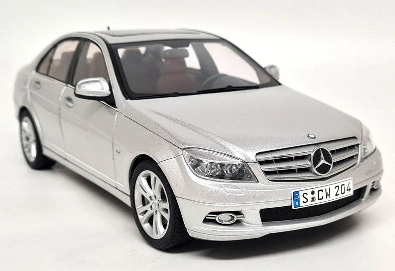 Autoart 1/18 Mercedes-Benz C200 Kompressor W204 Iridium Silver Diecast Model Car Model